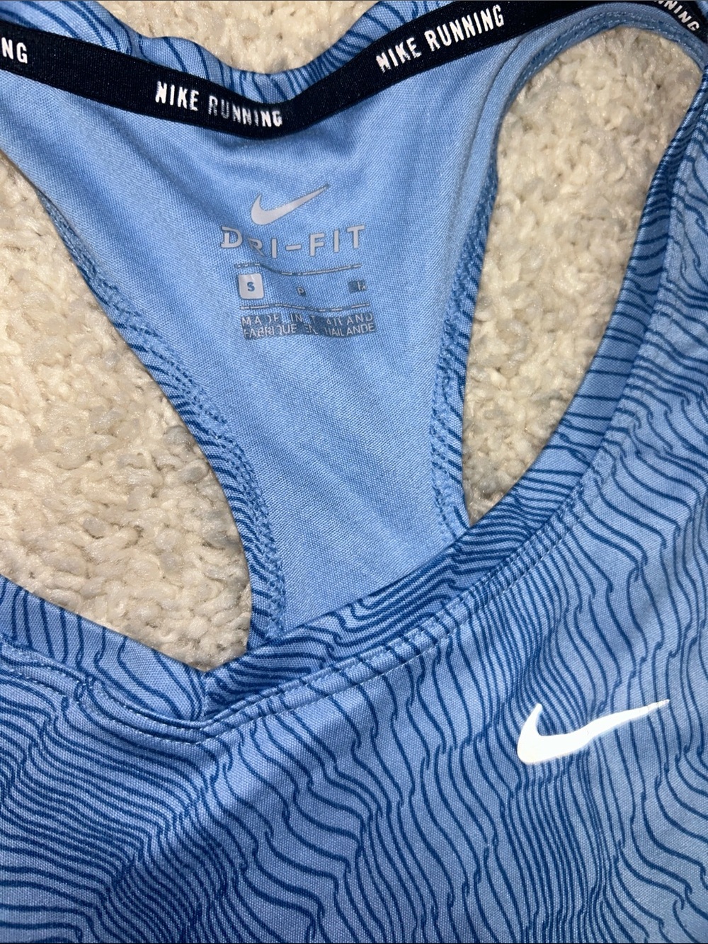 Nike Blue Patterned Racerback Training Tank - Picture 2 of 4